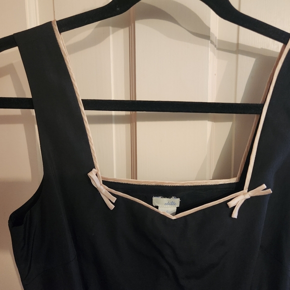 Anthropologie black corset top with pink  trim and bow detail - Picture 2 of 10